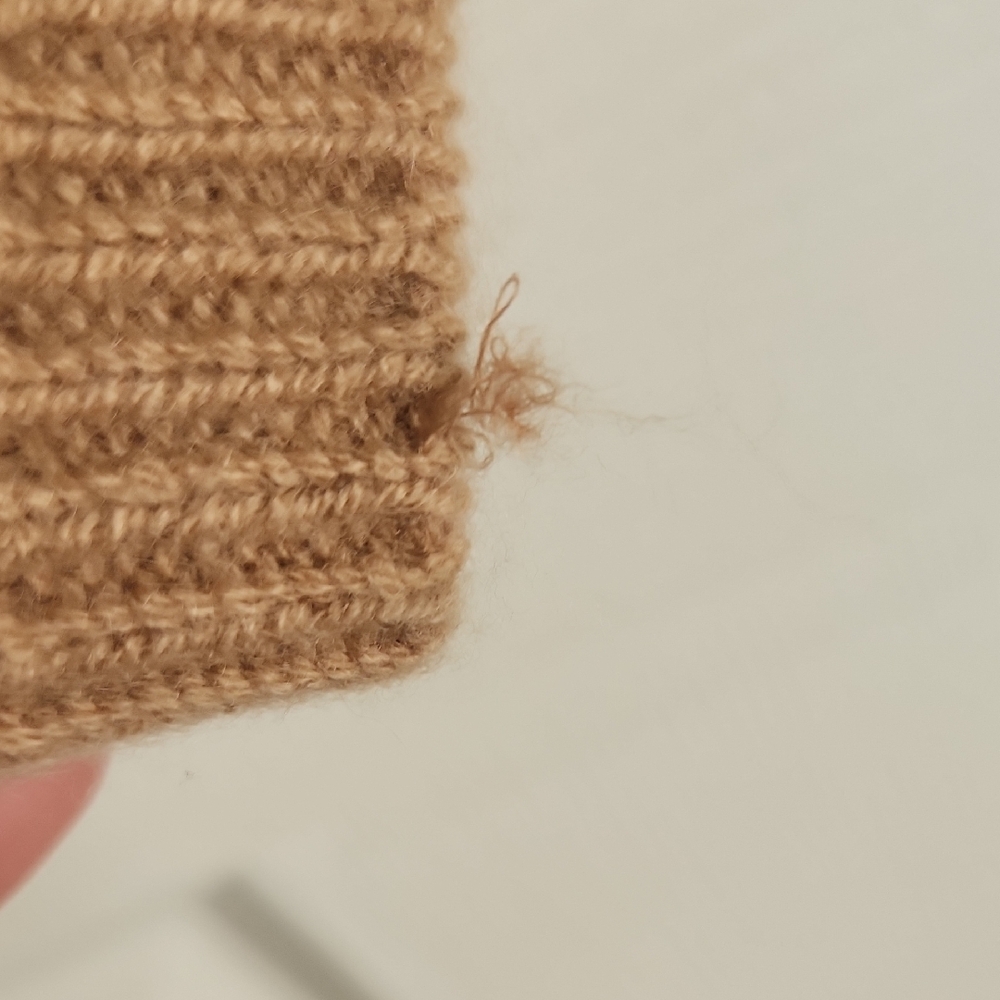 Mongolian Cashmere Fisherman Crewneck Sweater - Picture 8 of 9